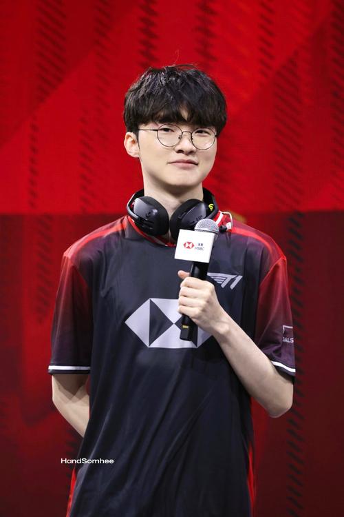 LCS官推发布：我们很高兴地欢迎NRG俱乐部的回归。CLG作为2013年LCS联赛的创始成员之一，是过去十年历史中不可分割的一部分